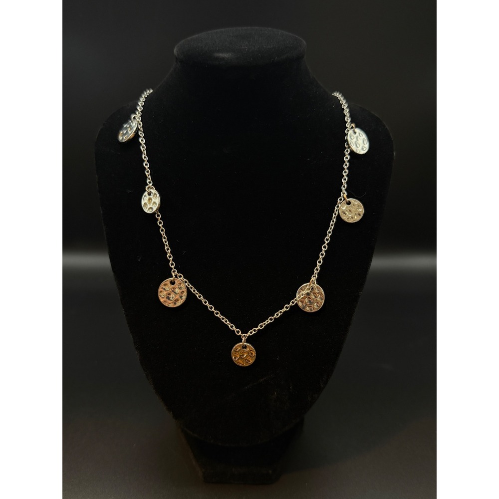 Silver Tone Hammered Disc Charm Necklace Textured Round Pendants Adjustable